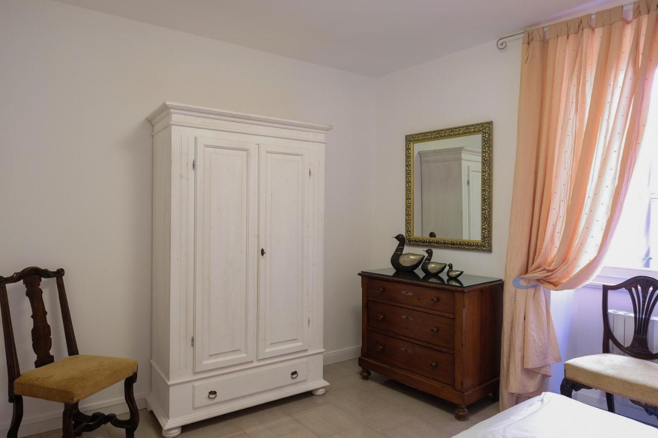 Albergo Milano Варенна Екстер'єр фото