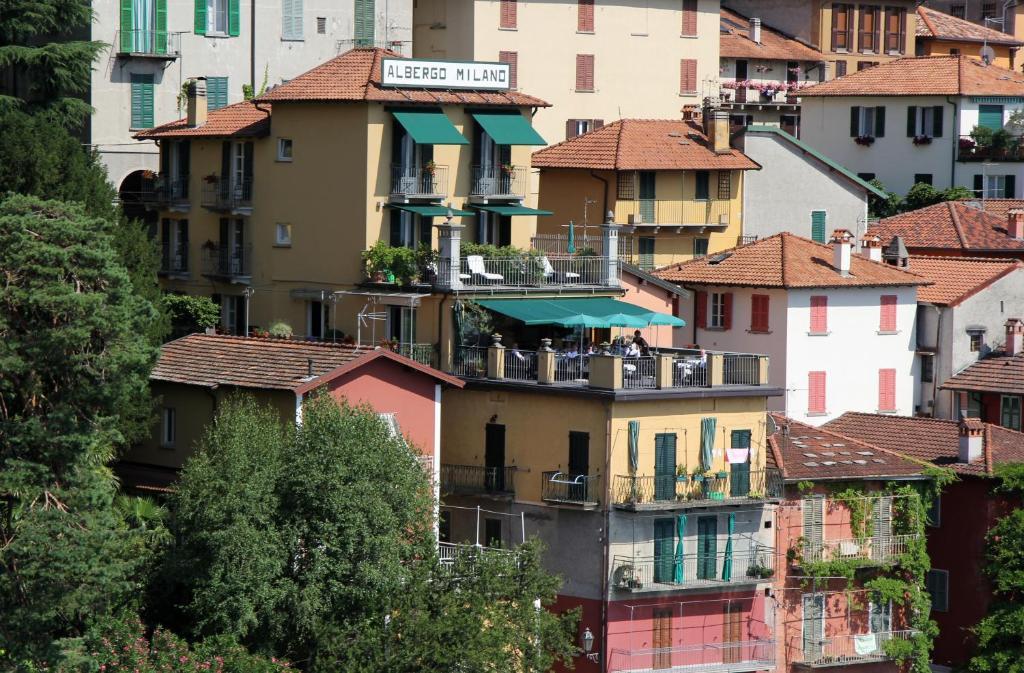 Albergo Milano Варенна Екстер'єр фото