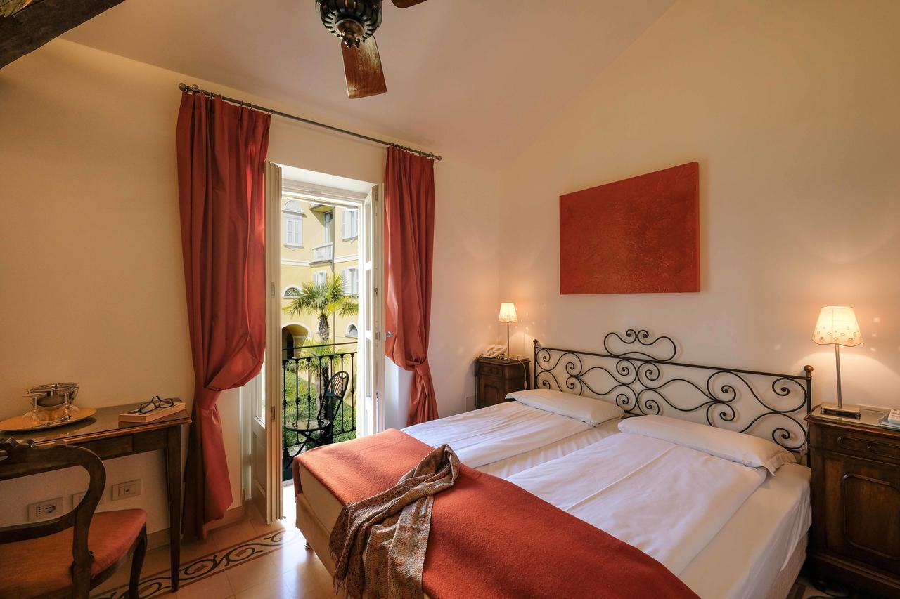 Albergo Milano Варенна Екстер'єр фото