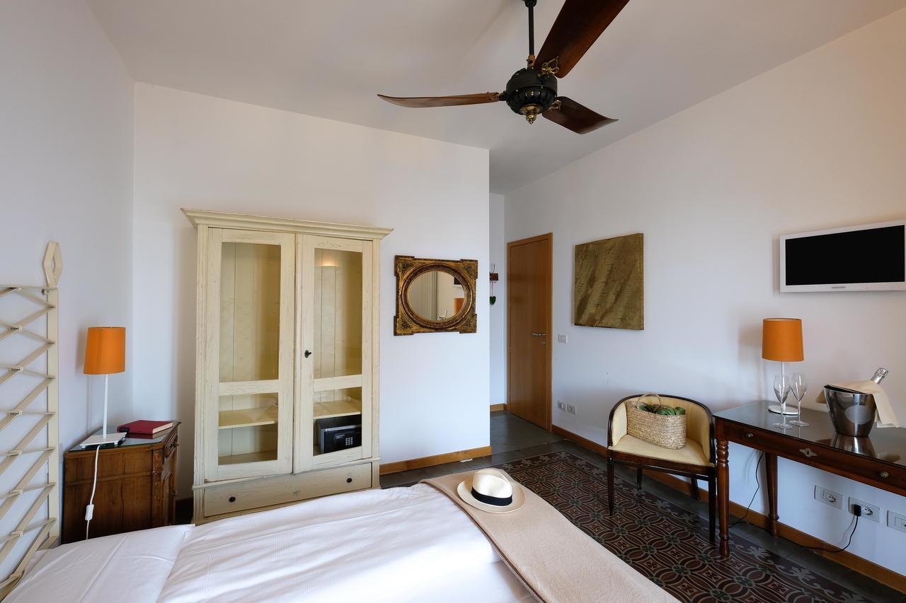 Albergo Milano Варенна Екстер'єр фото